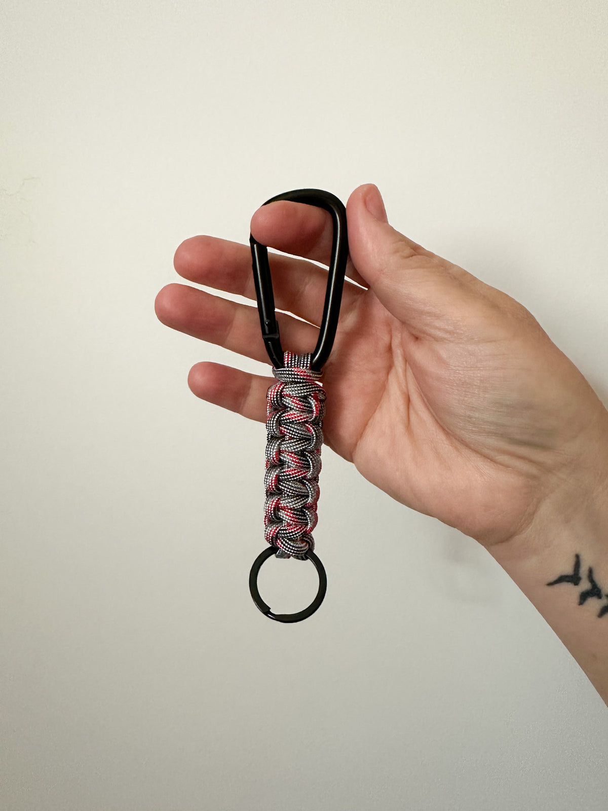 Paracord Carabiner Keychain | Handmade Keychain for Men