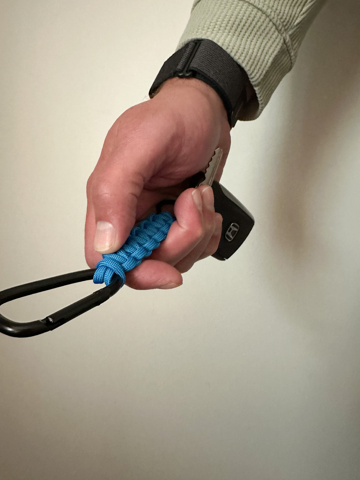 Paracord Carabiner Keychain | Handmade Keychain for Men