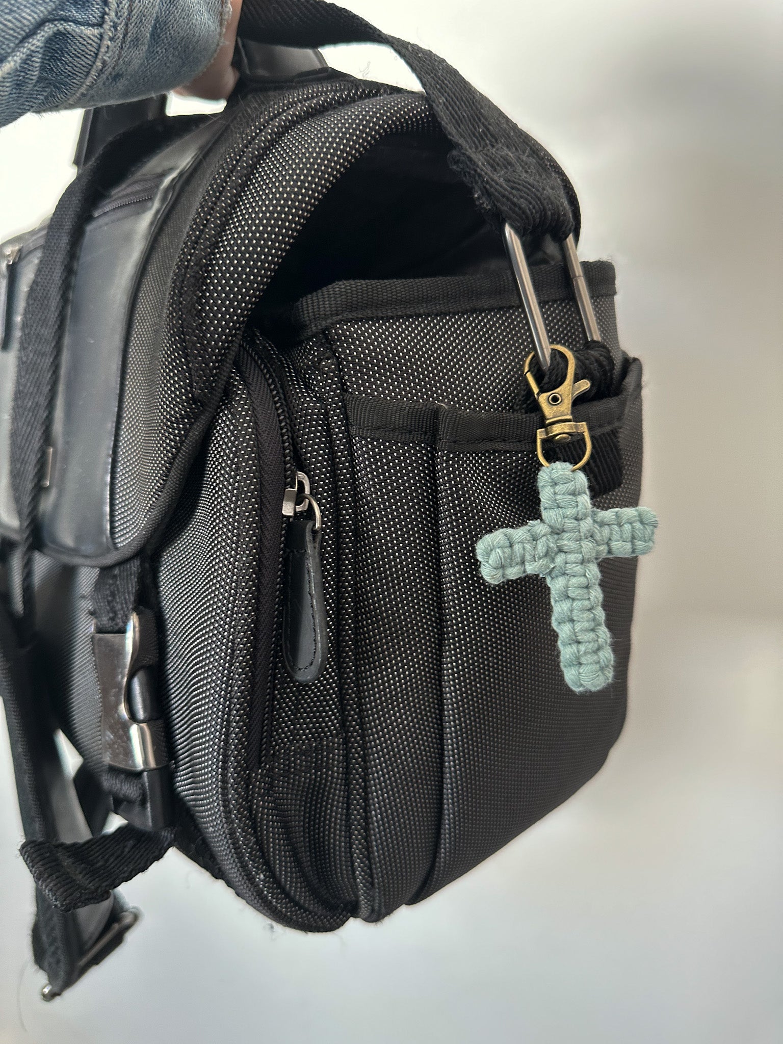 Macrame Cross Keychain - Laurel